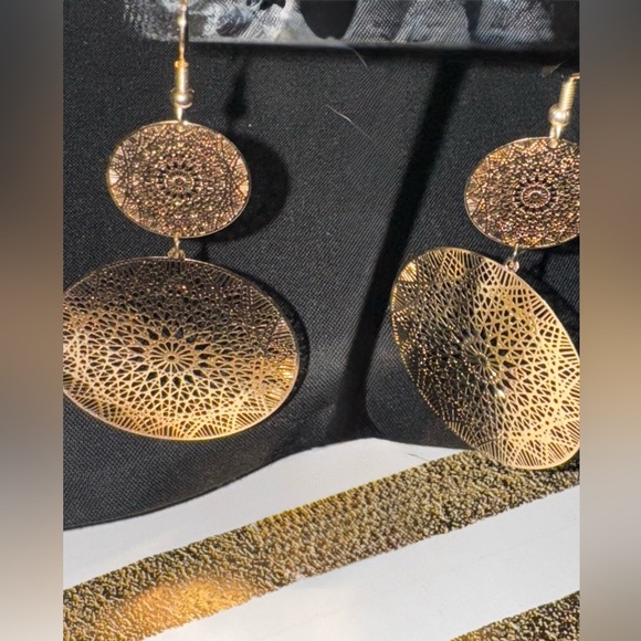 DOUBLE DREAMCATCHER DISC DROP EARRINGS GOLD TONE STUNNING - Picture 10 of 10